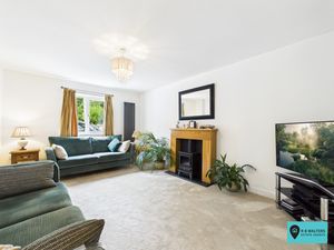 Living Room- click for photo gallery